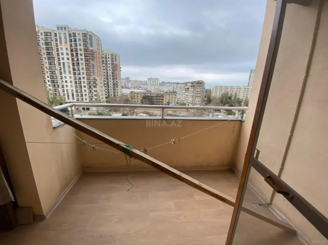 Satılır 2 otaqlı mənzil 80 m²