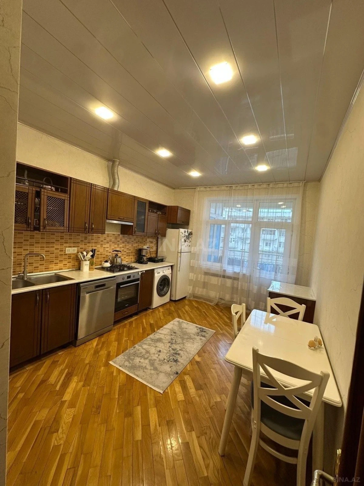 Satılır 2 otaqlı mənzil 80 m²