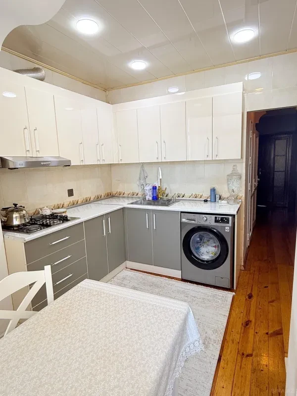 Satılır 3 otaqlı mənzil 80 m²