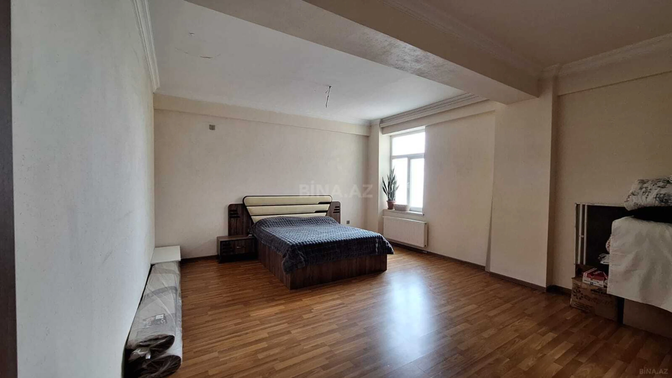 Satılır 4 otaqlı mənzil 144.7 m²