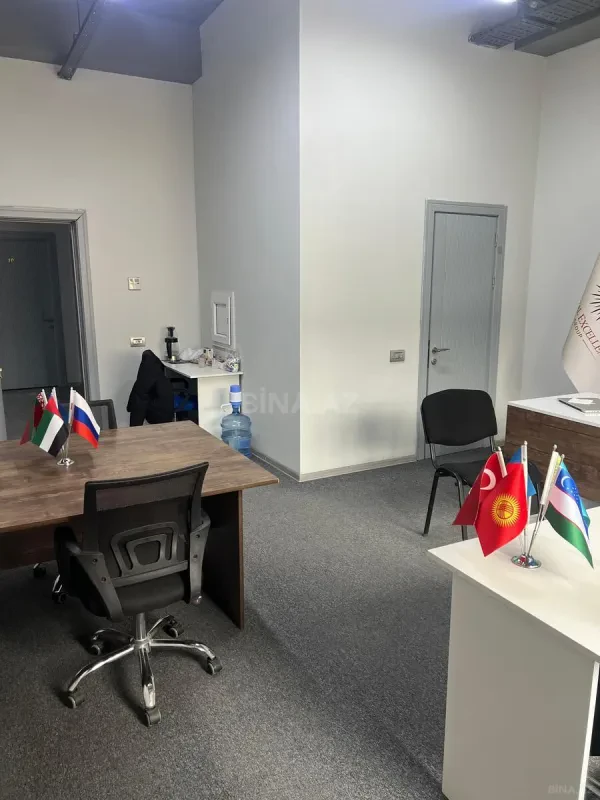 Kirayə verilir 1 otaqlı ofis 30 m²