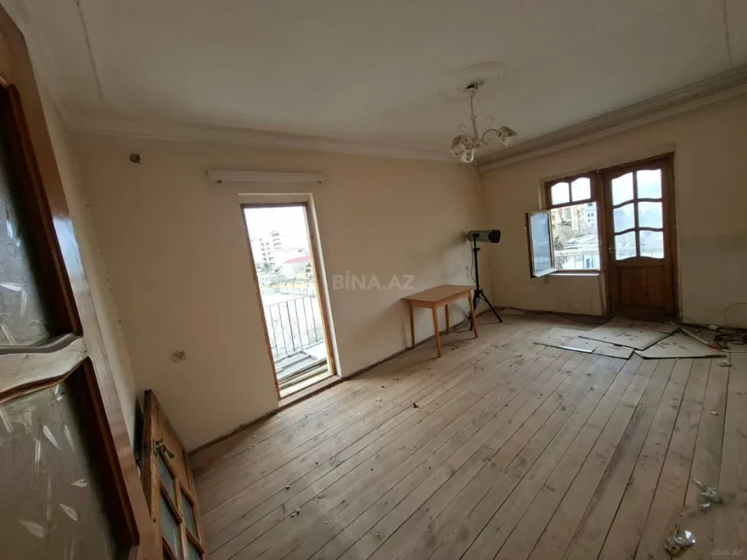 Satılır 1 otaqlı mənzil 38 m²