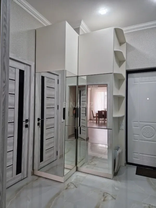 Kirayə verilir 2 otaqlı mənzil 70 m²