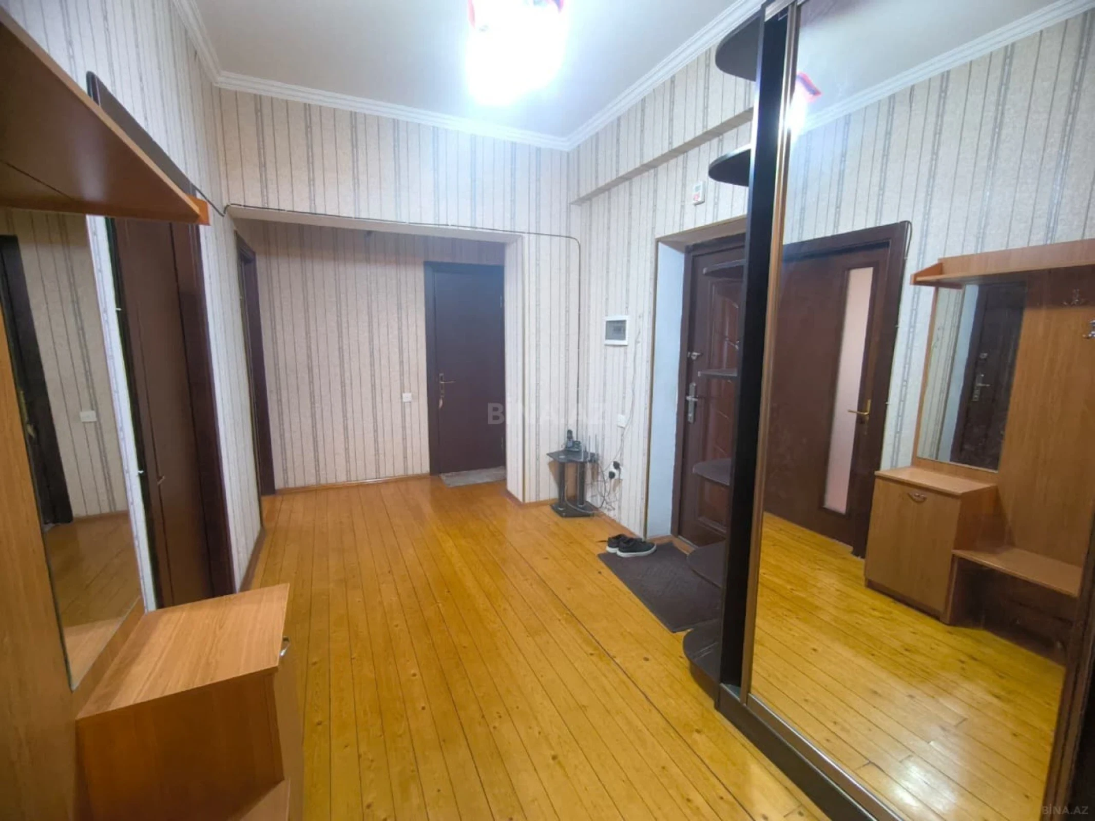Kirayə verilir 3 otaqlı mənzil 110 m²