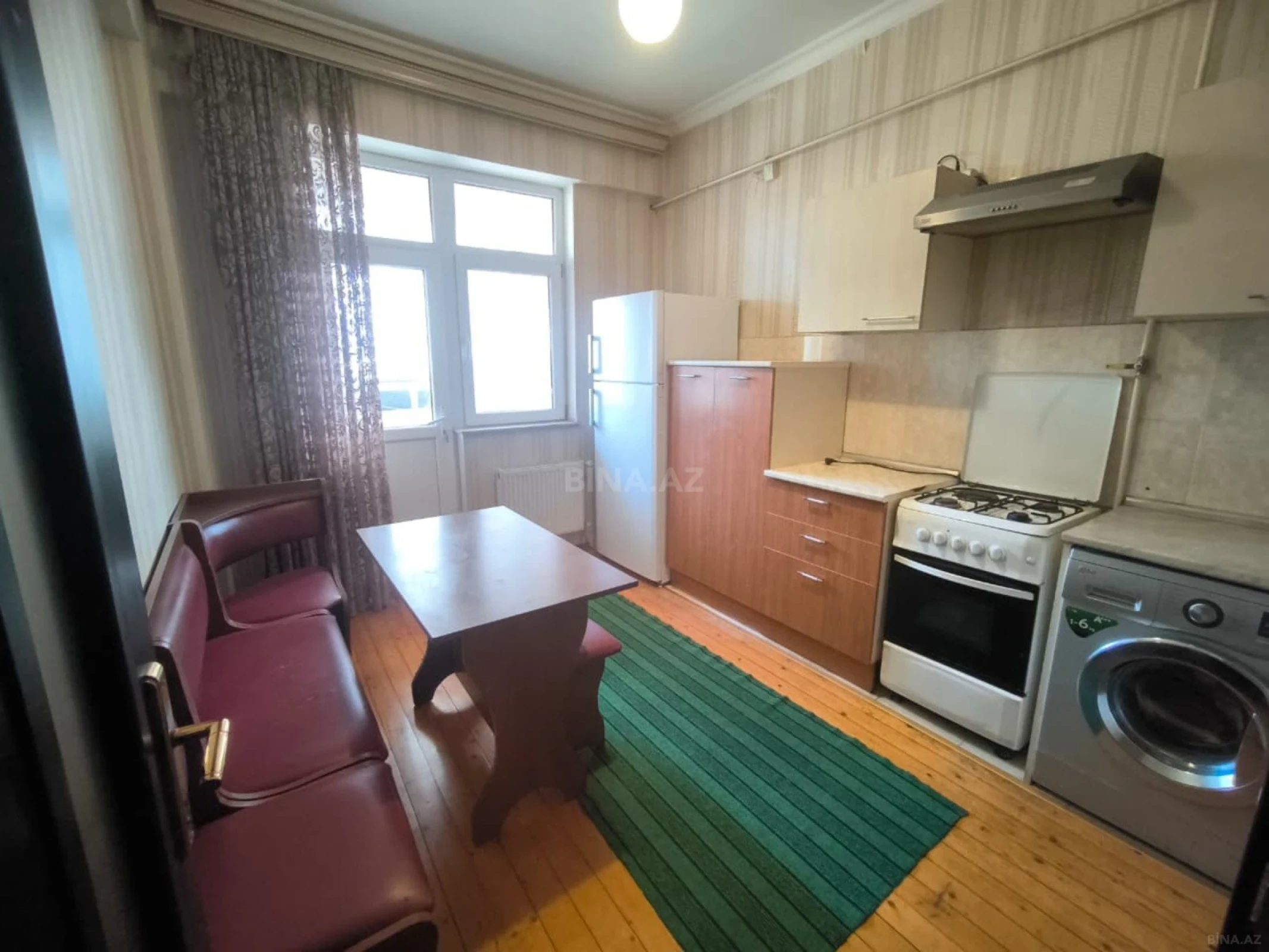 Kirayə verilir 3 otaqlı mənzil 110 m²