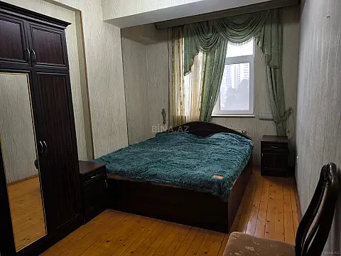 Kirayə verilir 3 otaqlı mənzil 110 m²