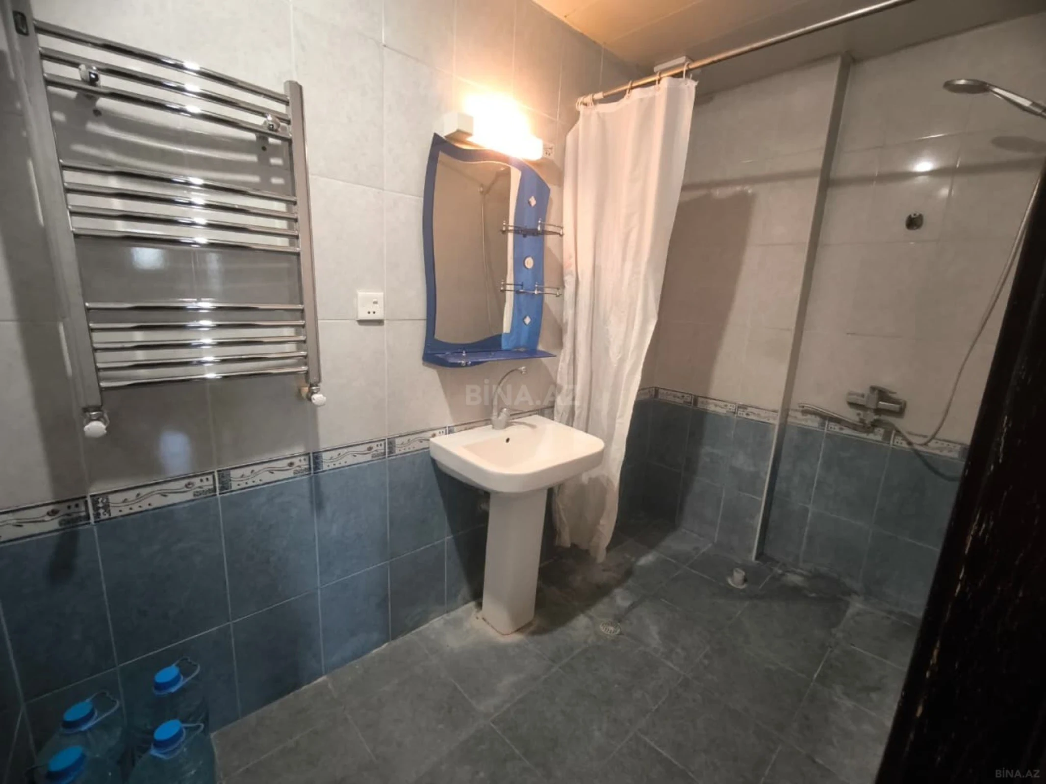 Kirayə verilir 3 otaqlı mənzil 110 m²