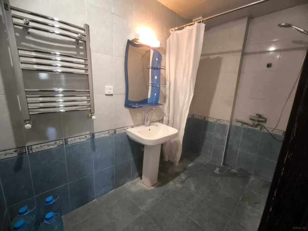 Kirayə verilir 3 otaqlı mənzil 110 m²