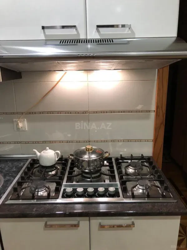 Kirayə verilir 3 otaqlı mənzil 65 m²