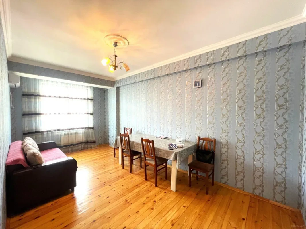 Kirayə verilir 2 otaqlı mənzil 70 m²