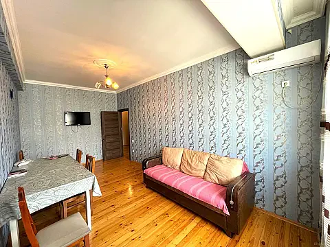 Kirayə verilir 2 otaqlı mənzil 70 m² — Bakı, Nərimanov 2 otaq 70.00 m²