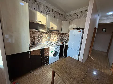 Kirayə verilir 2 otaqlı mənzil 60 m²