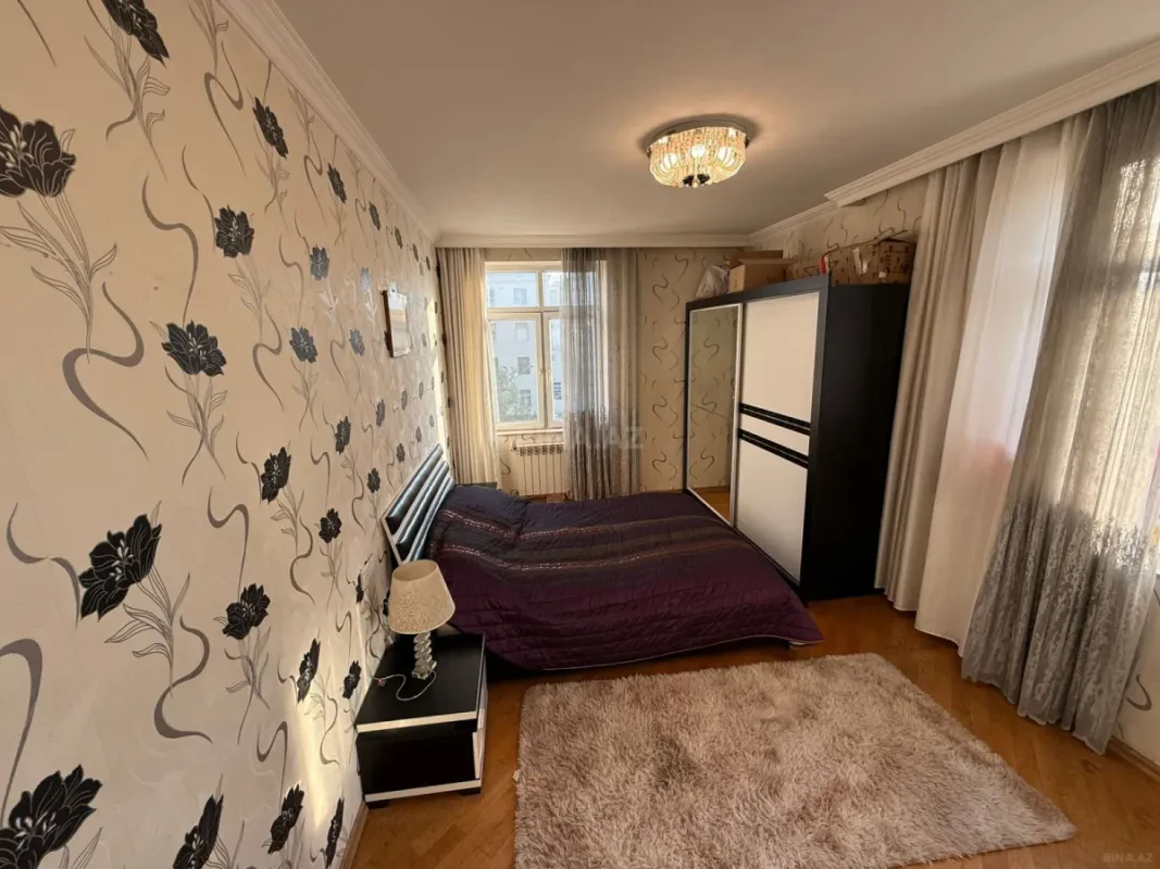 Kirayə verilir 2 otaqlı mənzil 60 m²
