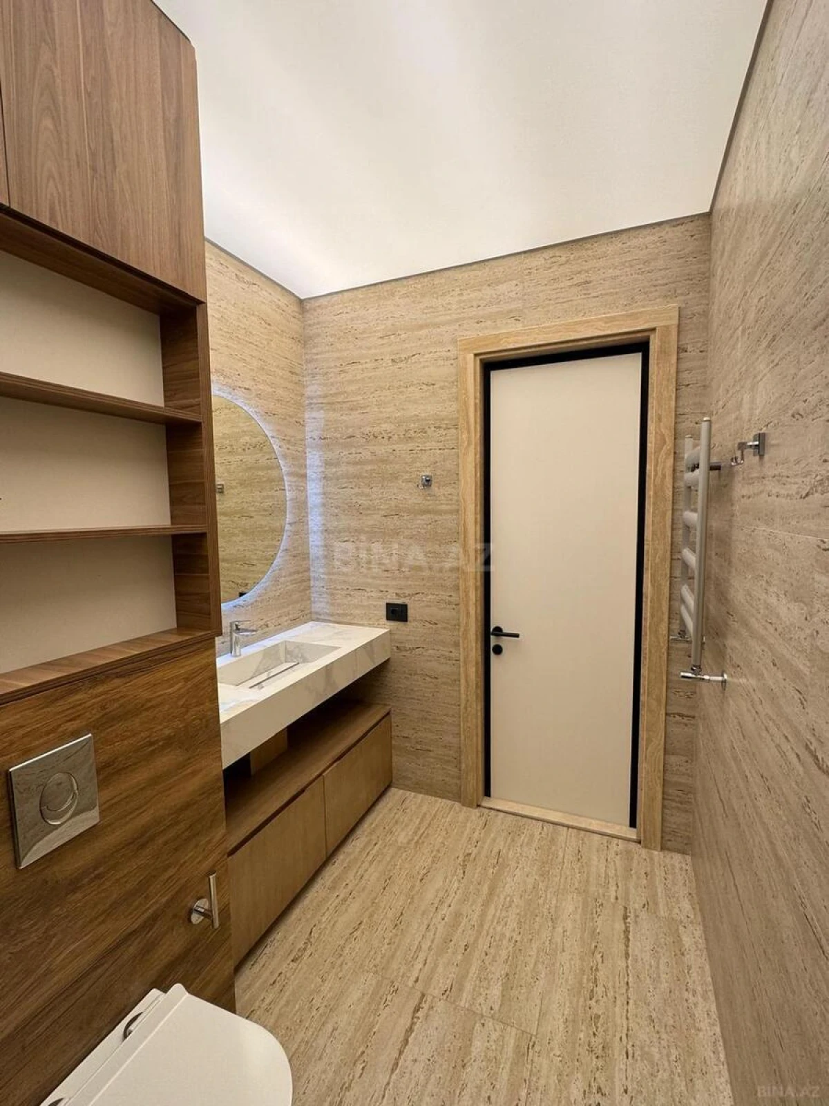 Satılır 3 otaqlı mənzil 108 m²
