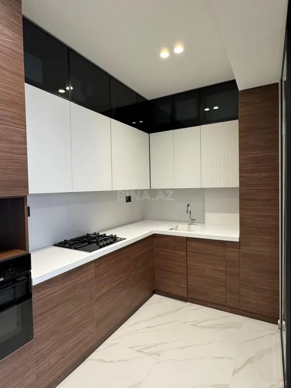 Satılır 3 otaqlı mənzil 108 m²
