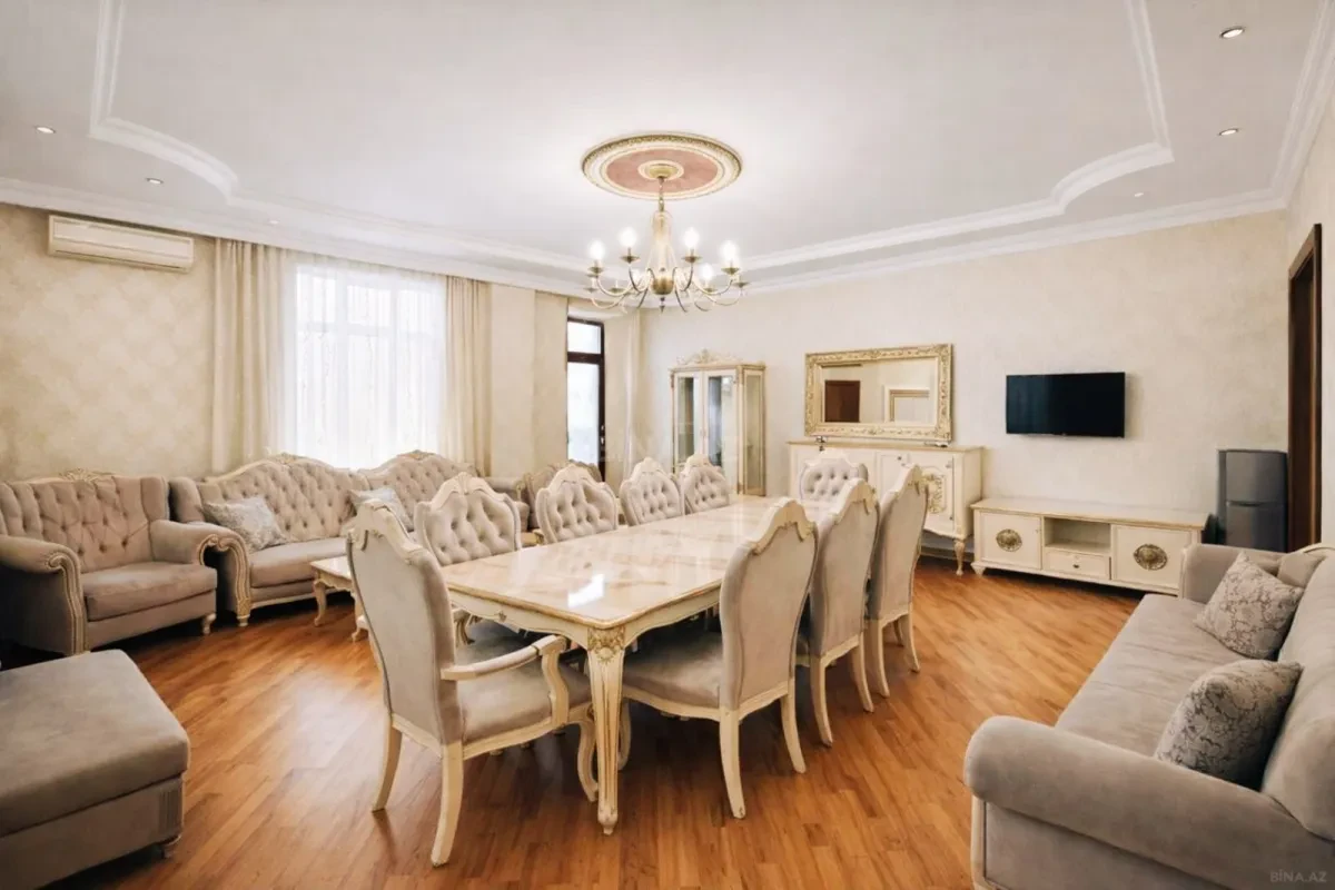 Satılır 3 otaqlı mənzil 105 m²