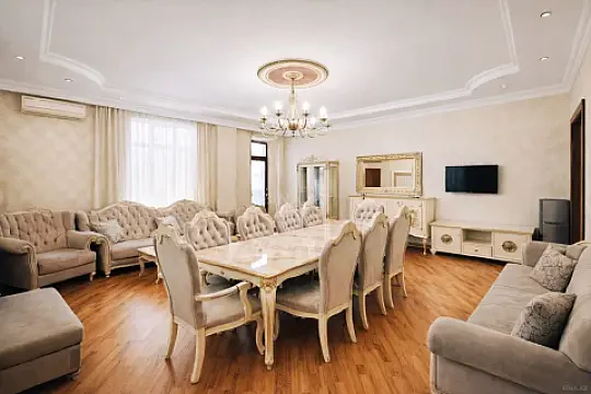 Satılır 3 otaqlı mənzil 105 m²