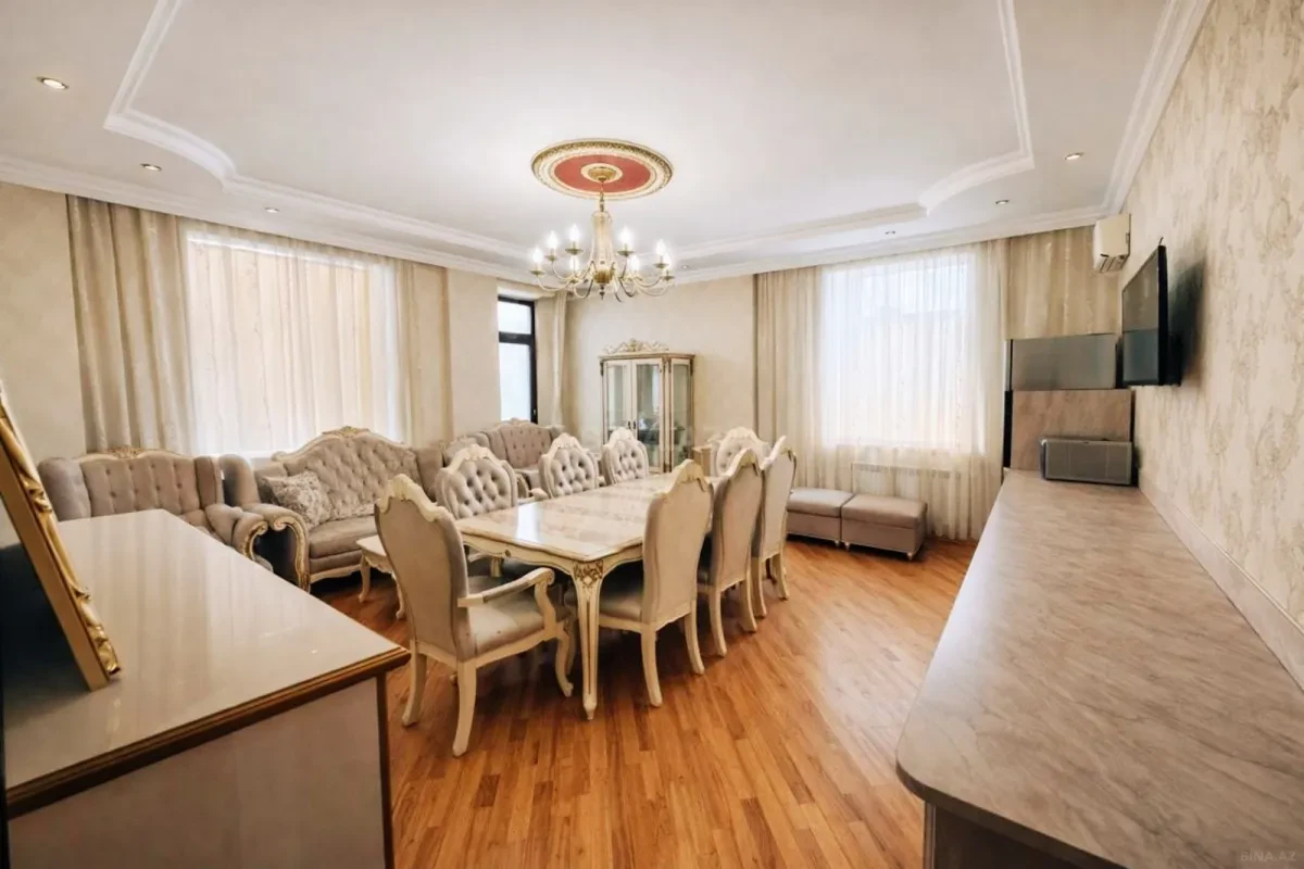 Satılır 3 otaqlı mənzil 105 m²