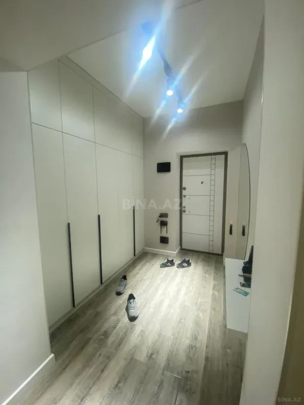 Kirayə verilir 3 otaqlı mənzil 111 m²