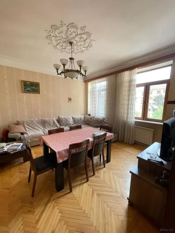 Kirayə verilir 3 otaqlı mənzil 70 m²