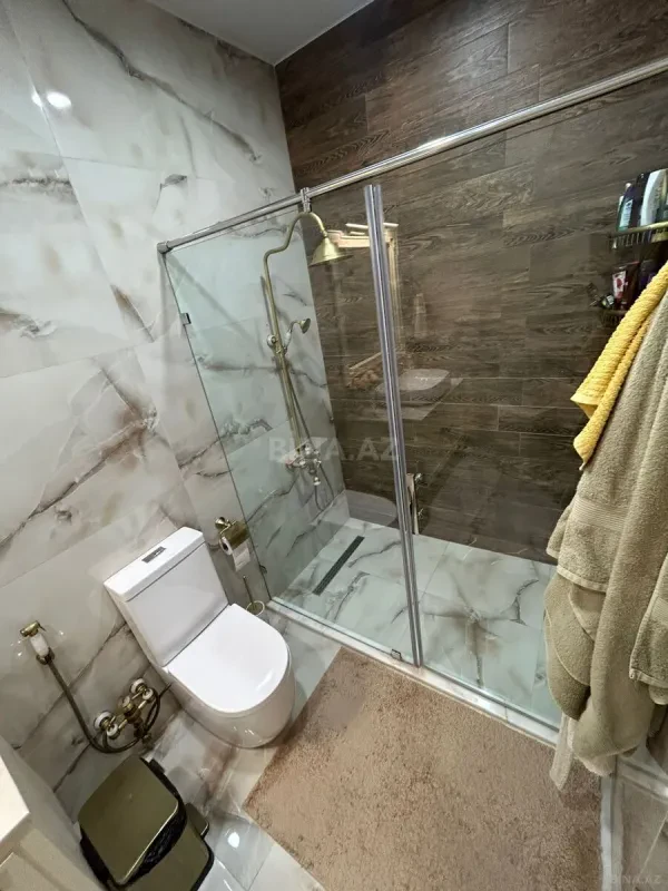 Satılır 4 otaqlı mənzil 105 m²