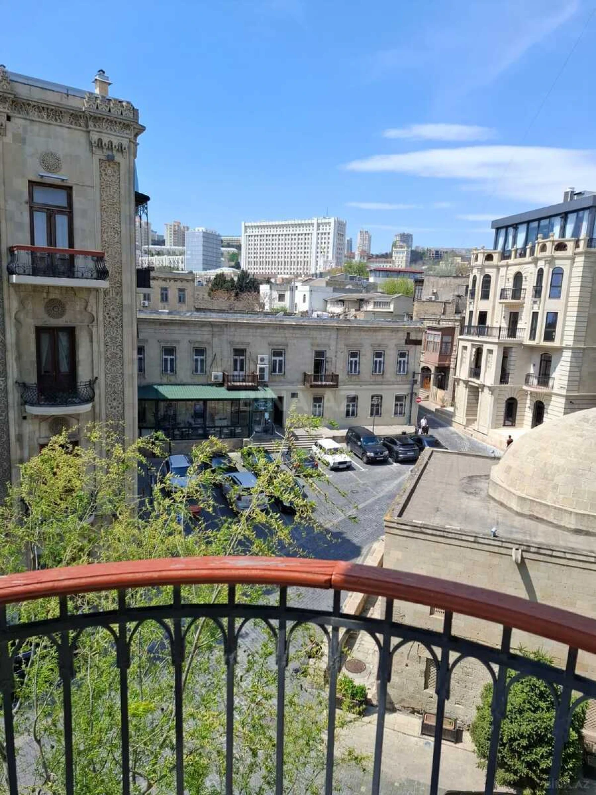 Kirayə verilir 2 otaqlı mənzil 70 m²