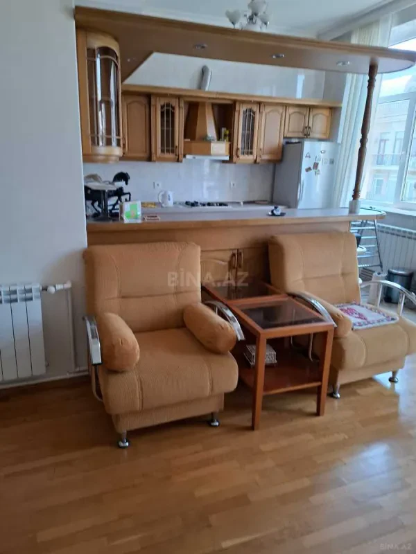 Kirayə verilir 2 otaqlı mənzil 70 m²