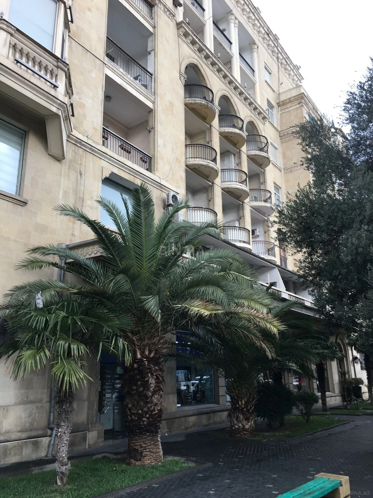 Kirayə verilir 2 otaqlı mənzil 70 m²