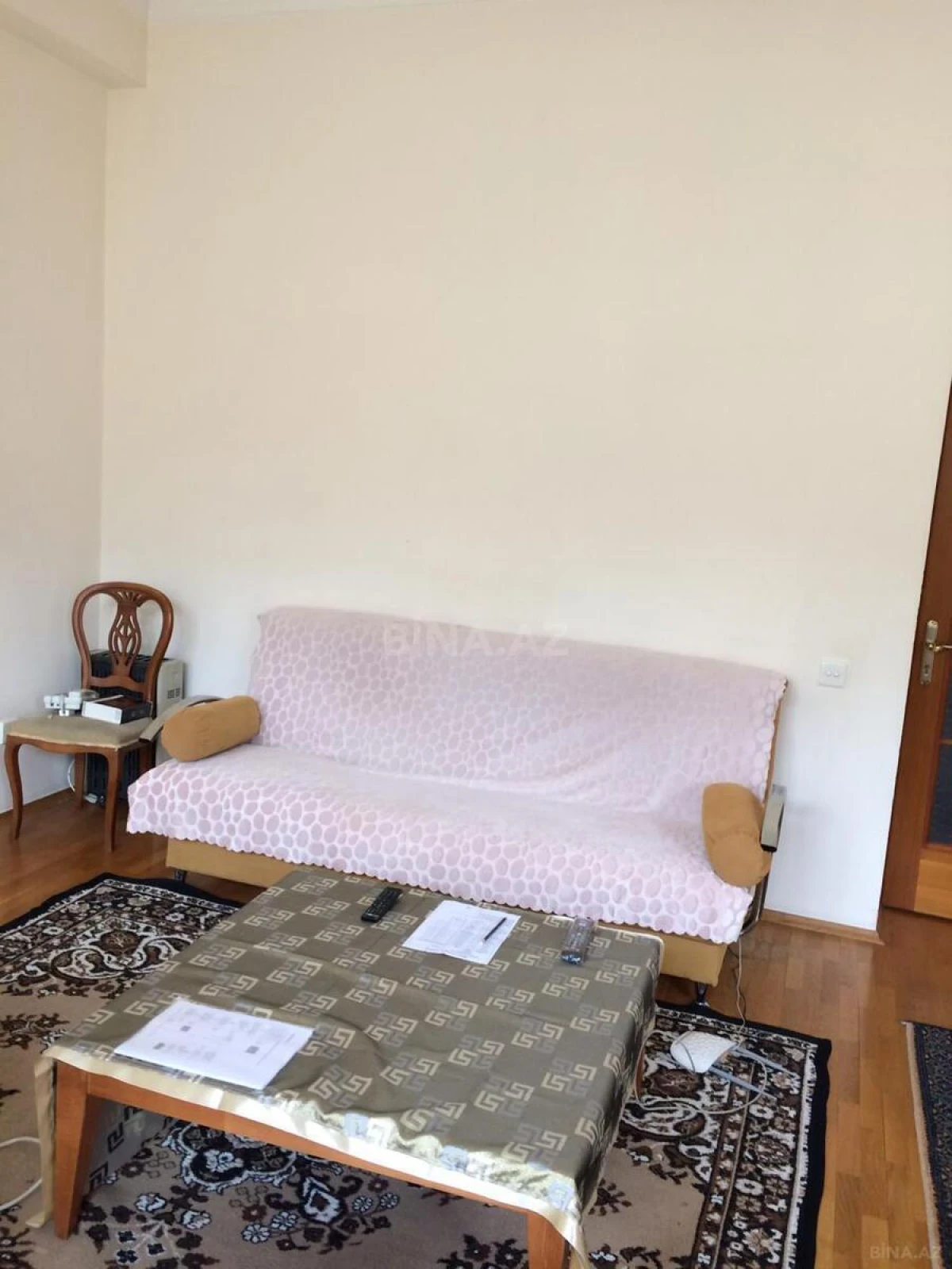 Kirayə verilir 2 otaqlı mənzil 70 m²
