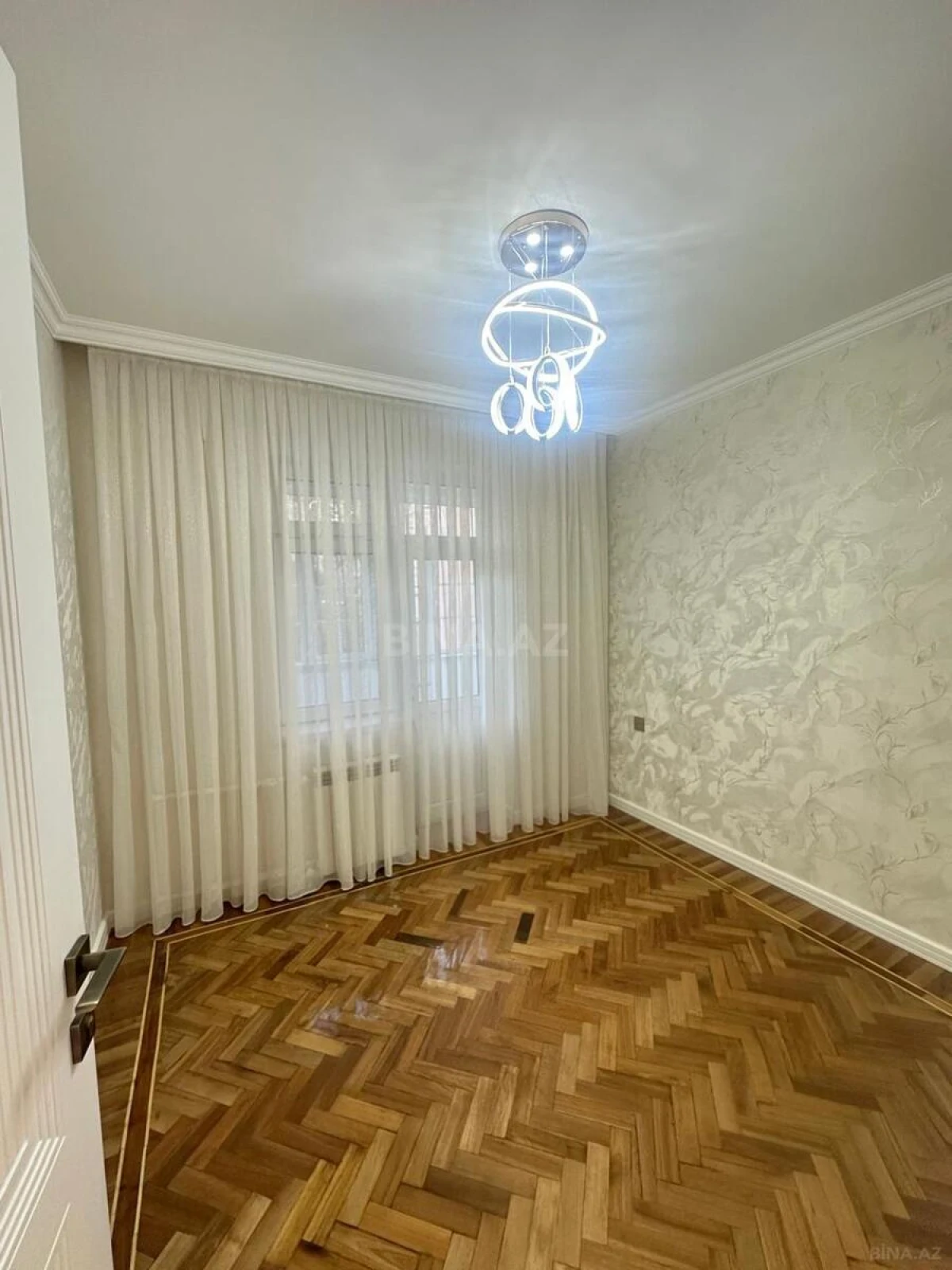 Satılır 3 otaqlı mənzil 75 m²