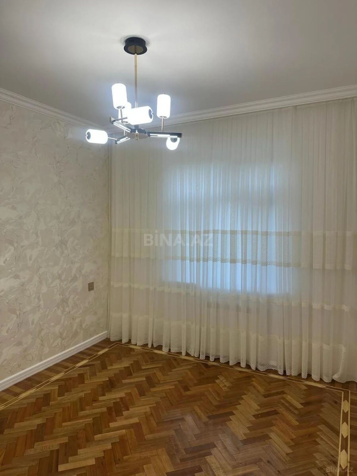 Satılır 3 otaqlı mənzil 75 m²