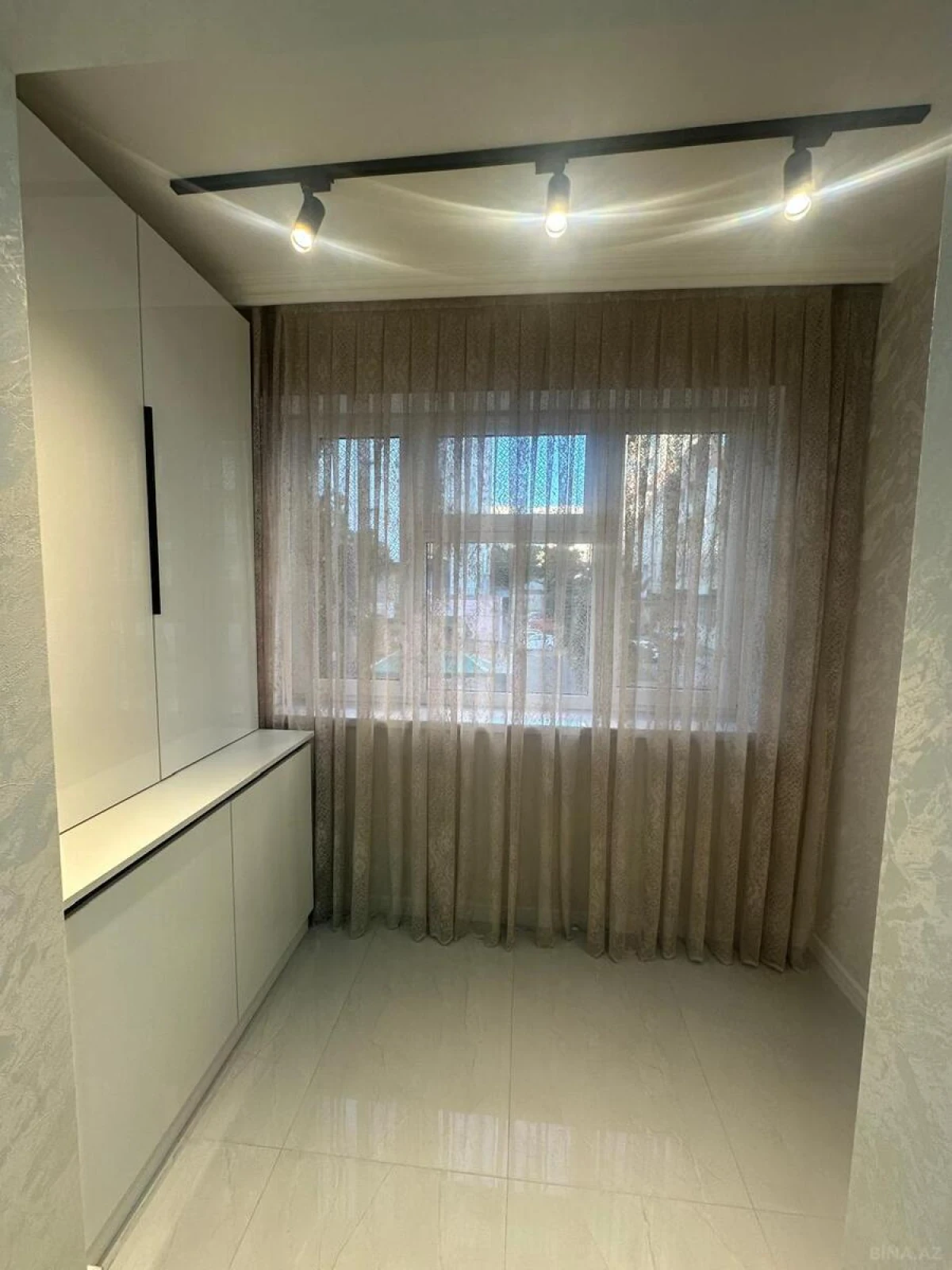 Satılır 3 otaqlı mənzil 75 m²