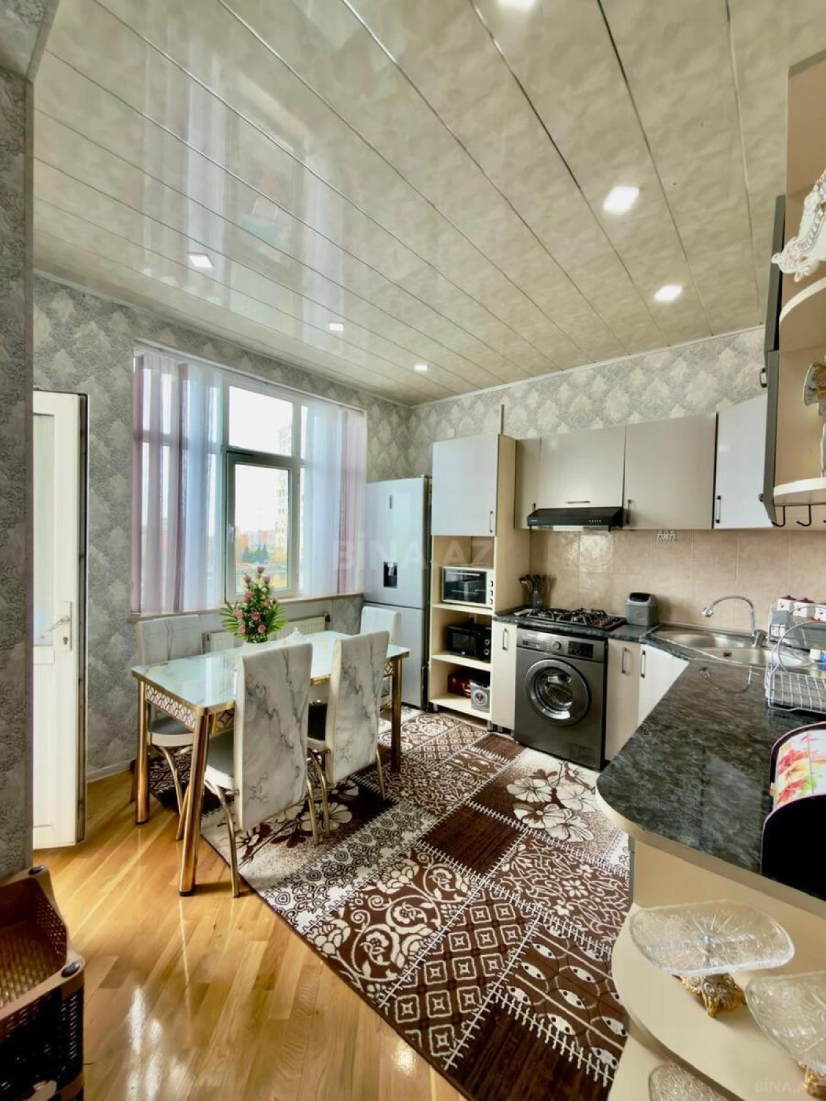 Satılır 3 otaqlı mənzil 99 m²