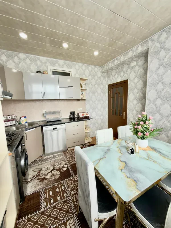 Satılır 3 otaqlı mənzil 99 m²