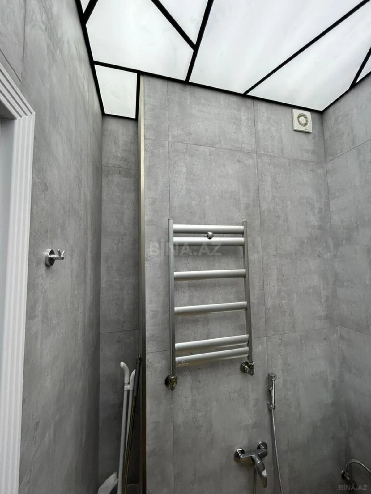 Satılır 2 otaqlı mənzil 56 m²