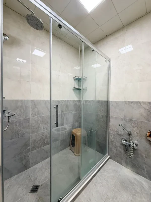 Satılır 2 otaqlı mənzil 67 m²