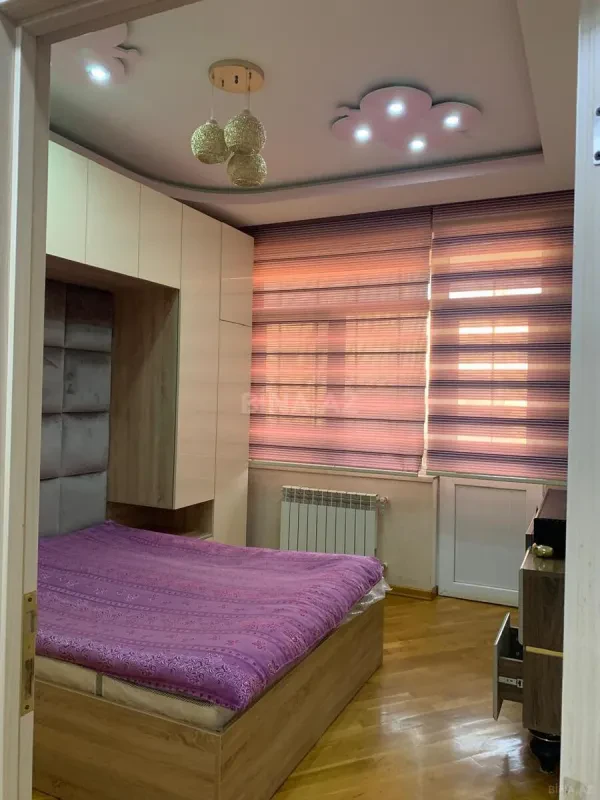 Kirayə verilir 3 otaqlı mənzil 107 m²