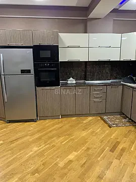 Kirayə verilir 3 otaqlı mənzil 107 m²