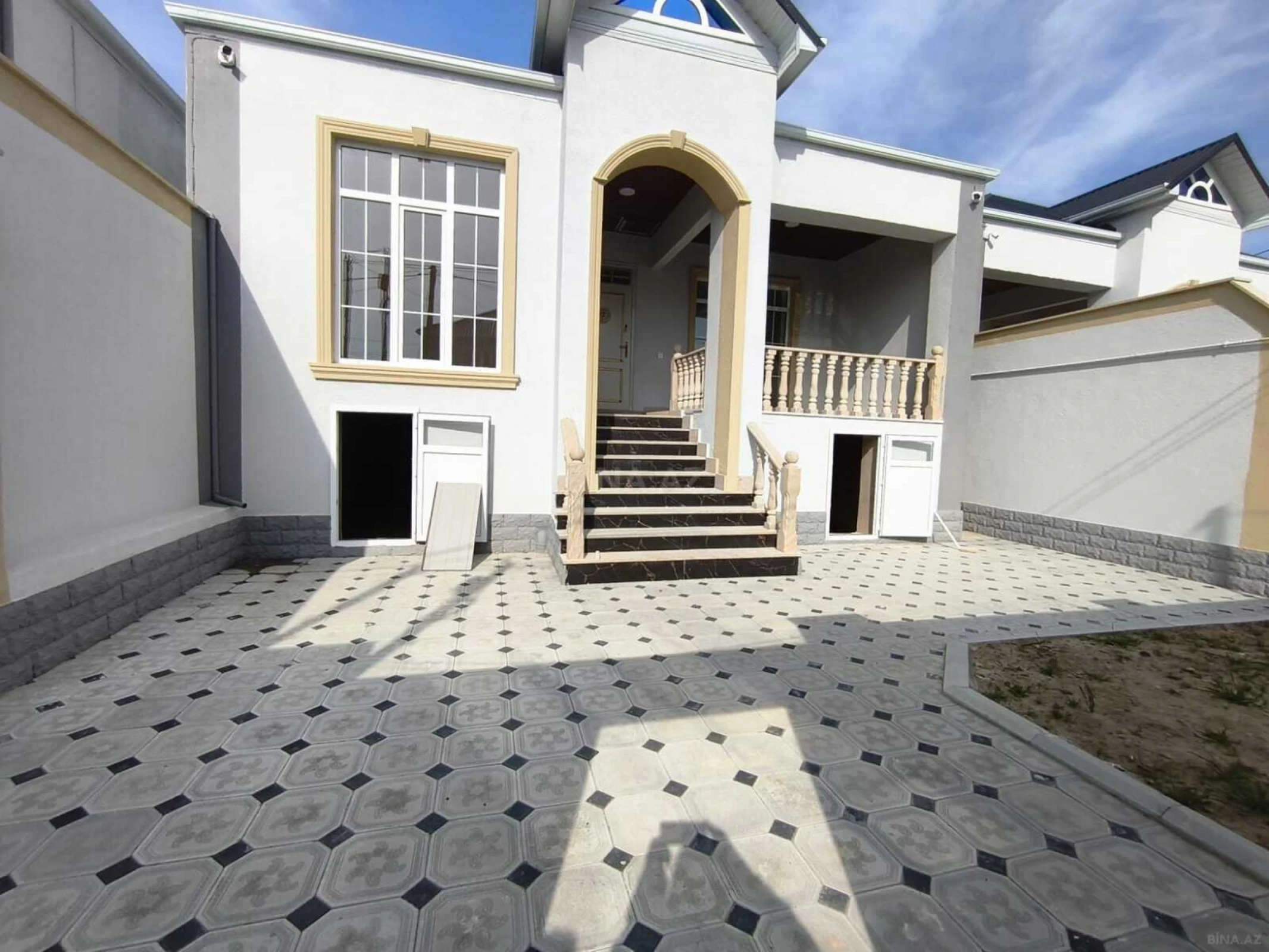 Satılır 3 otaqlı həyət evi 100 m²