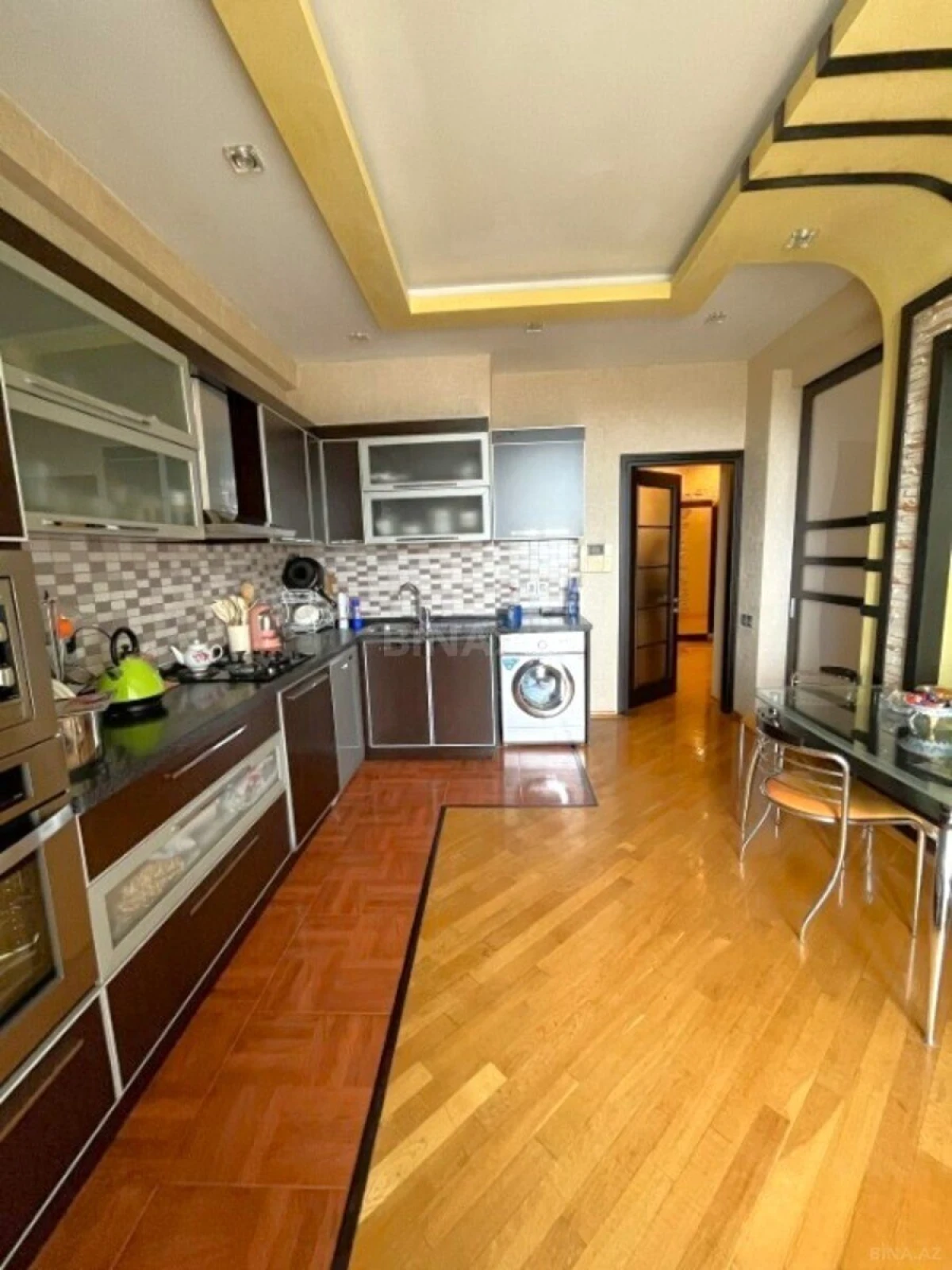 Satılır 3 otaqlı mənzil 125 m²