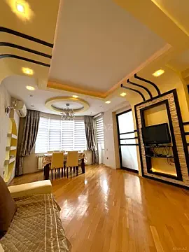 Satılır 3 otaqlı mənzil 125 m²