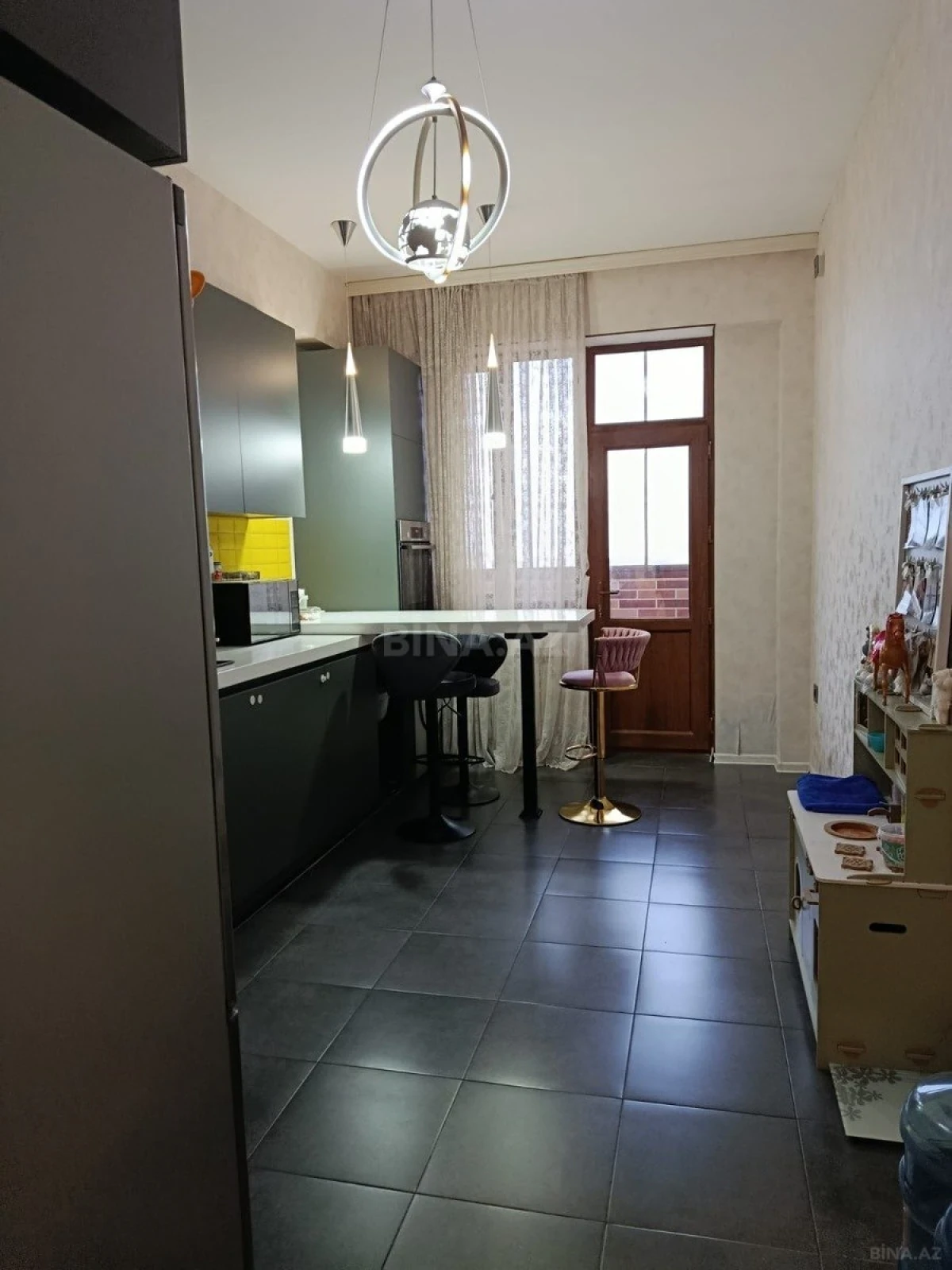 Satılır 2 otaqlı mənzil 86 m²