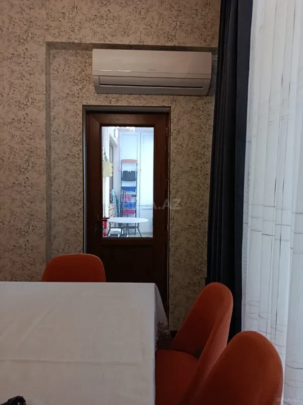 Satılır 2 otaqlı mənzil 86 m²