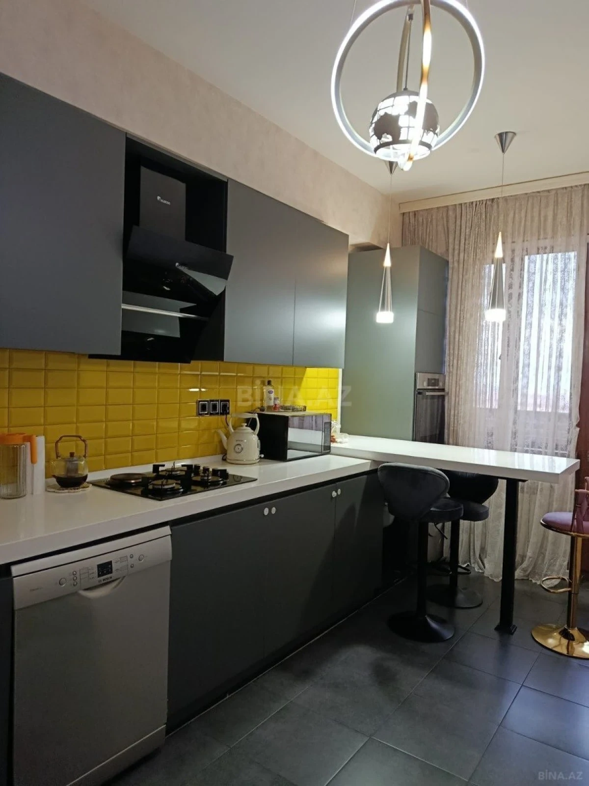 Satılır 2 otaqlı mənzil 86 m²