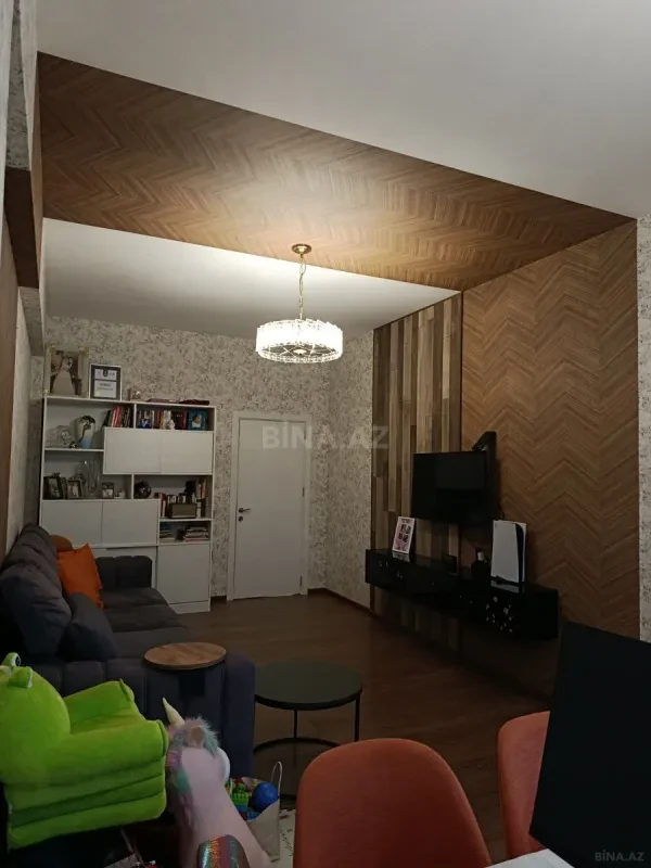 Satılır 2 otaqlı mənzil 86 m²