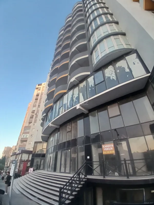 Satılır 3 otaqlı mənzil 125 m²