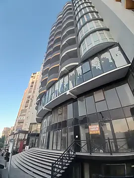 Satılır 3 otaqlı mənzil 125 m²