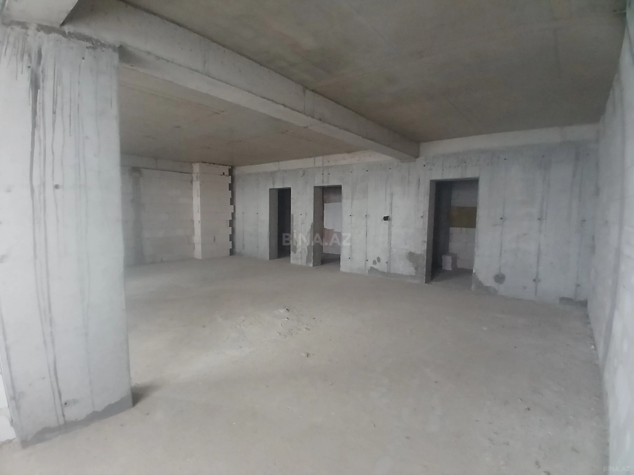 Satılır 3 otaqlı mənzil 125 m²