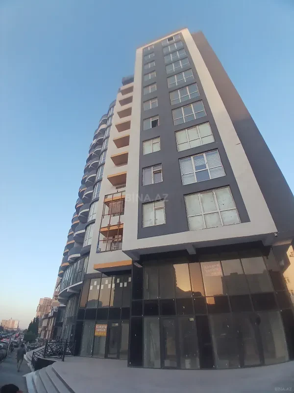 Satılır 3 otaqlı mənzil 125 m²