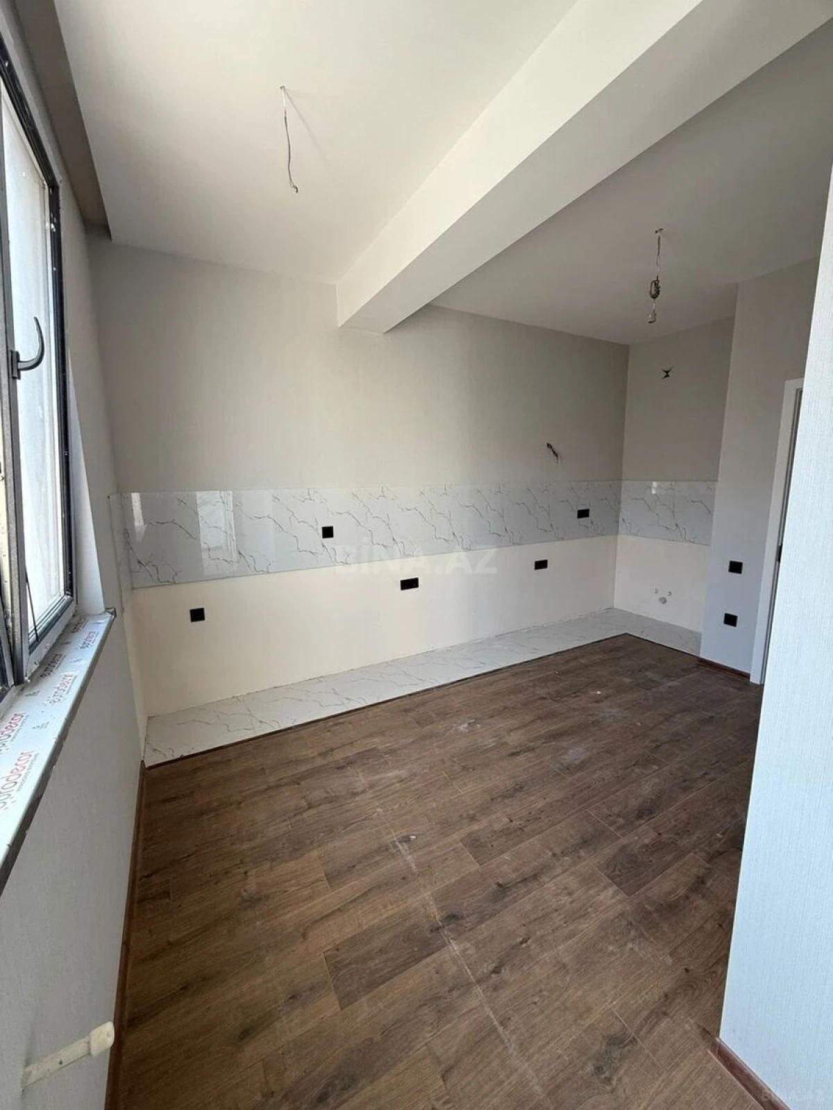 Satılır 2 otaqlı mənzil 87 m²